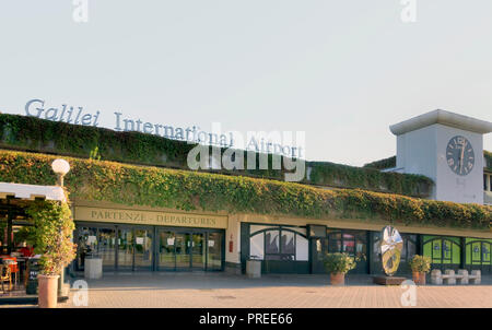 PISA, Italien - 29 September, 2018: Die internationalen Flughafen Pisa Galileo Galilei nach dem berühmten Wissenschaftler aus Pisa benannt ist der wichtigste Flughafen in der Toskana Stockfoto