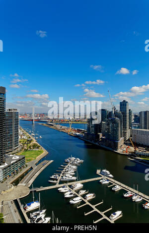 Stadtbild Blick Melbourne CBD, Docklands, Victoria Harbour Marina, Victoria, Australien Stockfoto