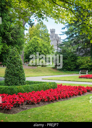 Der Garten in Ashford Castle, eine mittelalterliche und viktorianische Schloss, das in ein 5-Sterne Luxushotel in der Nähe von Cong in der Grafschaft Galway, Irland gedreht wurde. Stockfoto