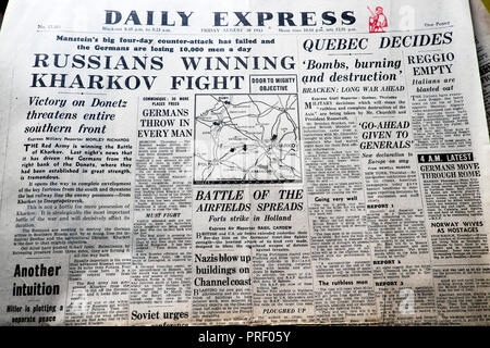 "Russen gewinnen Kharkov Kämpfen" Titelseite Schlagzeilen der Daily Express Zeitung August 20 1943 London UK Historische Archiv Stockfoto