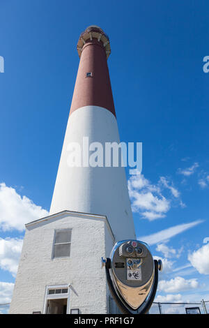 Dahab, NJ - 29. September 2017: Ein Blick auf den historischen Barnegat Leuchtturm auf Long Beach Island. Allgemein als Alte Barney bekannt. Stockfoto