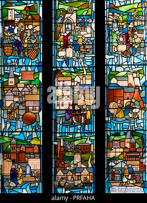 Eine Geschichte von Chesterfield von Graham Pentelow (1986), in der St. Maria und alle Heiligen Kirche, Chesterfield, Derbyshire, UK Stockfoto