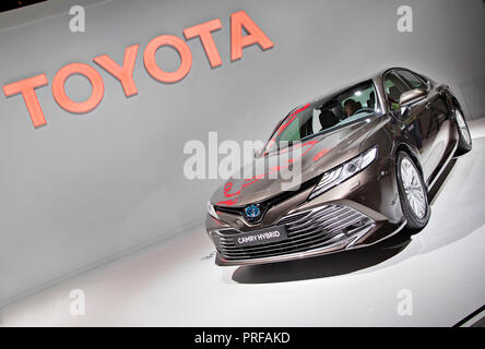 Neue Toyota Camry Hybrid wurde während der ersten Pressetag der Internationalen Motor Show in Paris, am Dienstag, Oktober 2nd, 2018 präsentiert. (CTK Photo/R Stockfoto