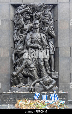Warschau, Polen, 31. Mai 2018: Denkmal für die Ghetto Helden in der Warschauer Innenstadt. Stockfoto