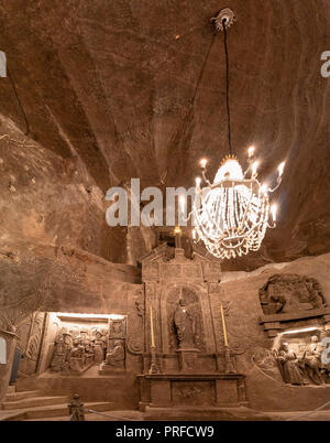 Wieliczka, Polen Juni 2, 2018: die hl. Kinga Kapelle in das Salzbergwerk Wieliczka. Im 13. Jahrhundert eröffnet, die Mine produziert Kochsalz. Gilt als eines der Stockfoto