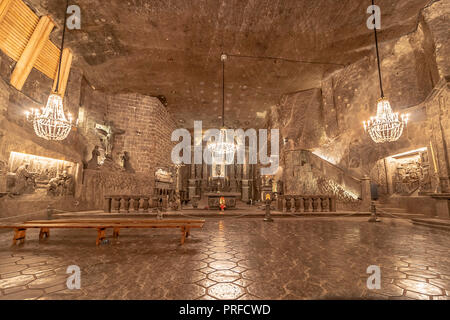 Wieliczka, Polen Juni 2, 2018: die hl. Kinga Kapelle in das Salzbergwerk Wieliczka. Im 13. Jahrhundert eröffnet, die Mine produziert Kochsalz. Gilt als eines der Stockfoto