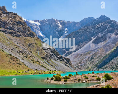 Landschaft mit Kulikalon Seen in Fann Mountains. Tadschikistan, Zentralasien Stockfoto