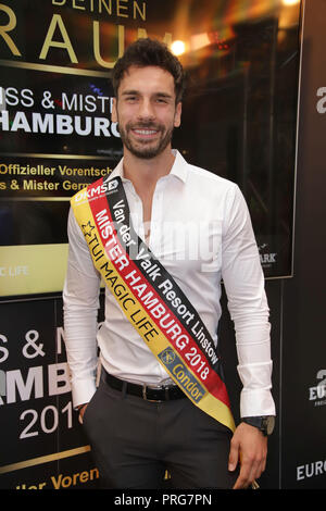 Schönheit Wettbewerb und jährliche Wahl von Mister und Miss Hamburg 2018 gehalten an Europa Passage mit: Jan Stuehmer (Mister Hamburg) Wo: Hamburg, Deutschland Wann: 31. Aug. 2018 Credit: Becher/WENN.com Stockfoto