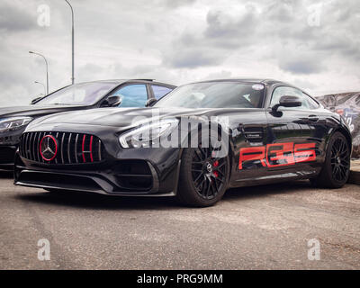 VILNIUS, LITAUEN - 26. AUGUST 2018: Mercedes-AMG GT-R in den Straßen der Stadt. Stockfoto