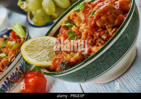 Dahi Huhn, Joghurt mariniertes Huhn Curry, hyderabadi Küche, Asien traditionellen verschiedene Gerichte, Ansicht von oben. Stockfoto