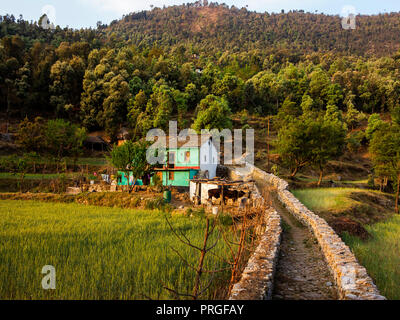 Kala Agar Dorf auf Kumaon Hills, wo Jim Corbett, schoß die Chowgarh maneater Tigerin, Uttarakhand, Indien Stockfoto