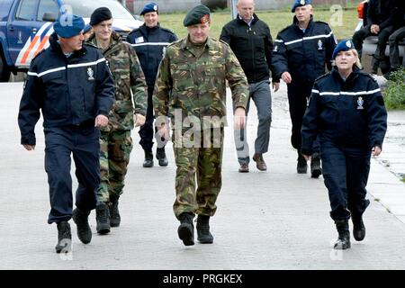 Zoutkamp, Niederlande. Okt, 2018 02. König Willem-Alexander der Niederlande bei der Willem Lodewijk van Nassaukazerne in Zoutkamp, am 02 Oktober, 2018, für eine workvisit der EU-Polizei- Ausbildung (EUPST Credit: Albert Nieboer/Niederlande/Point de Vue |/dpa/Alamy leben Nachrichten Stockfoto