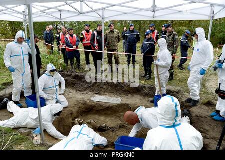 Zoutkamp, Niederlande. Okt, 2018 02. König Willem-Alexander der Niederlande bei der Willem Lodewijk van Nassaukazerne in Zoutkamp, am 02 Oktober, 2018, für eine workvisit der EU-Polizei- Ausbildung (EUPST Credit: Albert Nieboer/Niederlande/Point de Vue |/dpa/Alamy leben Nachrichten Stockfoto