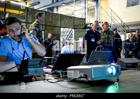 Zoutkamp, Niederlande. Okt, 2018 02. König Willem-Alexander der Niederlande bei der Willem Lodewijk van Nassaukazerne in Zoutkamp, am 02 Oktober, 2018, für eine workvisit der EU-Polizei- Ausbildung (EUPST Credit: Albert Nieboer/Niederlande/Point de Vue |/dpa/Alamy leben Nachrichten Stockfoto