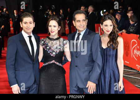 Michael Zegen, Rachel Brosnahan, Tony Shalhoub und Marin Hinkle besuchen Die Romanows - Weltpremiere im CURZON Mayfair, London, Großbritannien. 2. Oktober 2018. Stockfoto