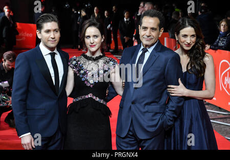 Michael Zegen, Rachel Brosnahan, Tony Shalhoub und Marin Hinkle besuchen Die Romanows - Weltpremiere im CURZON Mayfair, London, Großbritannien. 2. Oktober 2018. Stockfoto