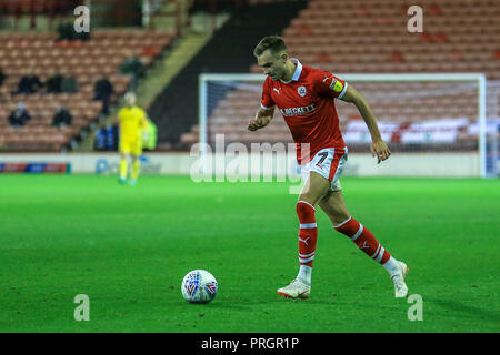 Barnsley, Großbritannien. 2. Oktober 2018, Oakwell, Barnsley, England; Sky Bet League One, Barnsley v Plymouth Argyle; Ryan Hedges (07) Barnsley mit der Kugel Credit: Mark Cosgrove/News Bilder der Englischen Football League Bilder unterliegen DataCo Lizenz Credit: Aktuelles Bilder/Alamy leben Nachrichten Stockfoto