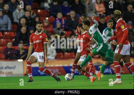 Barnsley, Großbritannien. 2. Oktober 2018, Oakwell, Barnsley, England; Sky Bet League One, Barnsley v Plymouth Argyle; Ruben Lameiras (11) von Plymouth Argyle Kerben zu machen es 1-1 Credit: Mark Cosgrove/News Bilder der Englischen Football League Bilder unterliegen DataCo Lizenz Credit: Aktuelles Bilder/Alamy leben Nachrichten Stockfoto