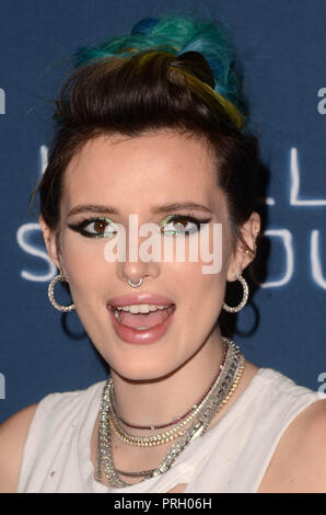 Sherman Oaks, CA. 2. Okt, 2018. Bella Thorne an der ich immer noch sehen Sie Special Screening am Arclight Theater in Sherman Oaks, Kalifornien am 2. Oktober 2018. Quelle: David Edwards/Medien Punch/Alamy leben Nachrichten Stockfoto