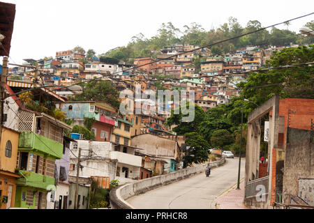 Caracas El Hatillo Miranda Staat/Venezuela 28/07/2018 Slum in den Hügeln. Stockfoto