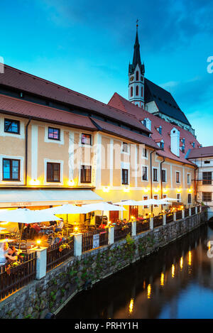 Europa, Tschechien, Region Südböhmen, Cesky Krumlov, UNESCO-Welterbe, Kirche St. Vitus Stockfoto