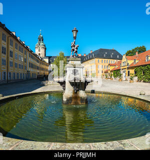 Heidecksburg Castke, barocken Residenz der Fürsten von Schwarzburg-Rudolstadt, Brunnen im Hof, Rudolstadt Stockfoto