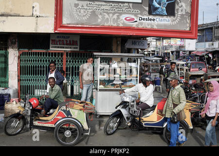 Straßenszene in Banda Aceh auf Sumatra, Indonesien Stockfoto