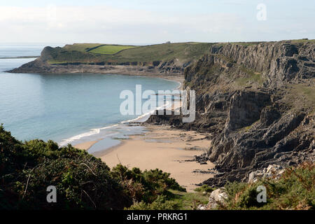 Sandy geschützten Bucht auf der Gower in der Nähe von Rhossili Stockfoto