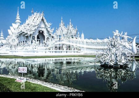 Wat Rong Kun, herrliche weiße Tempel in Chiang Rai, Thailand Stockfoto