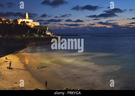 Tel Aviv Altstadt bei Nacht Stockfoto