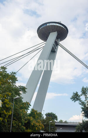 UFO-Turm in Bratislava Slowakei Stockfoto
