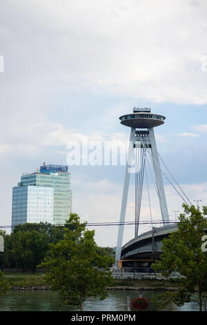 UFO-Turm in Bratislava Slowakei Stockfoto