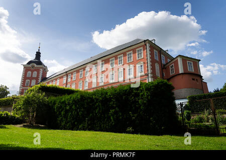 Chateau at Kamenice nad lipou, Südböhmen, Pelhrimov, Tschechischen Republik, sonnigen Sommertag Stockfoto