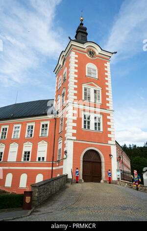 Chateau at Kamenice nad lipou, Südböhmen, Pelhrimov, Tschechischen Republik, sonnigen Sommertag Stockfoto