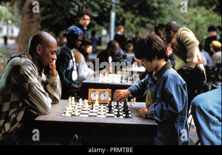 Original Film Titel: Auf der Suche nach Bobby Fischer. Englischer Titel: Auf der Suche nach Bobby Fischer. Jahr: 1993. Regie: Steven Zaillian. Stars: Laurence Fishburne; MAX POMERANC. Credit: MIRAGE ENTERPRISES/Album Stockfoto