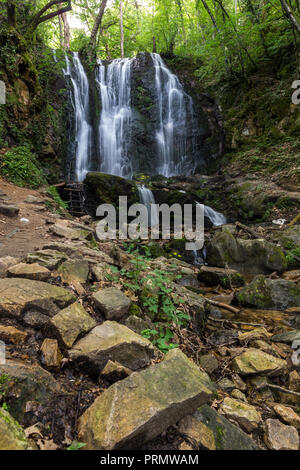 Landschaft von Koleshino Wasserfälle Cascade in Belasica Berg, Novo Selo, Republik Mazedonien Stockfoto