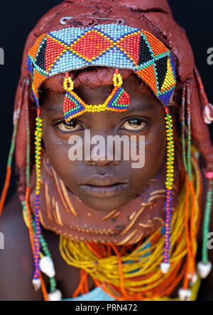 Porträt einer Mumuhuila Stamm Mädchen, Huila Provinz, Chibia, Angola Stockfoto