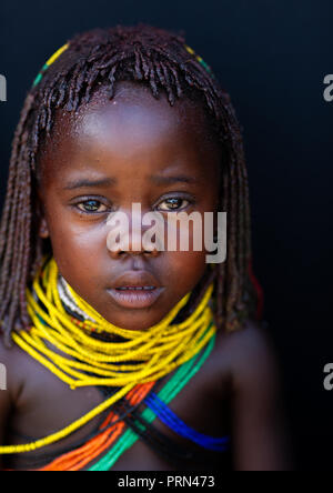 Mumuhuila Stamm girl portrait, Huila Provinz, Chibia, Angola Stockfoto