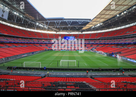 London, Großbritannien. 3. Oktober 2018, Wembley Stadion, London, England, UEFA Champions League, Tottenham v Barcelona; Allgemeine Ansicht von Wembley Credit: Mark Cosgrove/News Bilder Credit: Aktuelles Bilder/Alamy leben Nachrichten Stockfoto