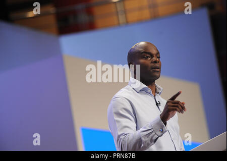 Birmingham, England. 3. Oktober, 2018. Shaun Bailey, der als der Konservative Kandidat für die Bürgermeister von London gewählt wurde, vor der Keynote Speech von Theresa May MP, Premierminister und Führer der Konservativen Partei, auf der Schlusssitzung der vierte Tag der Konservativen Partei jährliche Konferenz im ICC. Kevin Hayes/Alamy leben Nachrichten Stockfoto