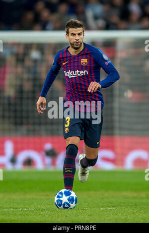 Wembley Stadion, London, UK. 3. Okt 2018. Gerard Pique Barcelona während der UEFA Champions League Match zwischen den Tottenham Hotspur und Barcelona im Wembley Stadion, London, England am 3. Oktober 2018. Nur die redaktionelle Nutzung, eine Lizenz für die gewerbliche Nutzung erforderlich. Keine Verwendung in Wetten, Spiele oder einer einzelnen Verein/Liga/player Publikationen. Credit: UK Sport Pics Ltd/Alamy leben Nachrichten Stockfoto