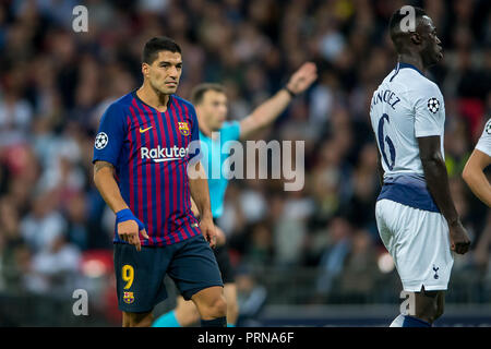 Wembley Stadion, London, UK. 3. Okt 2018. Luis Suarez von Barcelona in der UEFA Champions League Match zwischen den Tottenham Hotspur und Barcelona im Wembley Stadion, London, England am 3. Oktober 2018. Nur die redaktionelle Nutzung, eine Lizenz für die gewerbliche Nutzung erforderlich. Keine Verwendung in Wetten, Spiele oder einer einzelnen Verein/Liga/player Publikationen. Credit: UK Sport Pics Ltd/Alamy leben Nachrichten Stockfoto