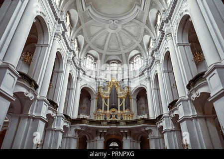 Deutschland, Dresden - 26. JUNI 2018: die Orgel der Kathedrale in der Altstadt von Dresden. Stockfoto