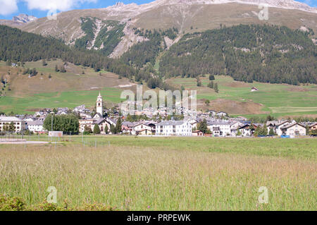 Die kleine Stadt von Celerina, Maloja Region, Kanton Graubünden, Schweiz Stockfoto