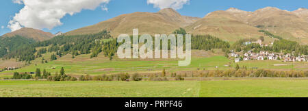 Zuoz auf dem Inn, Maloja Region, Kanton Graubünden, Schweiz Stockfoto