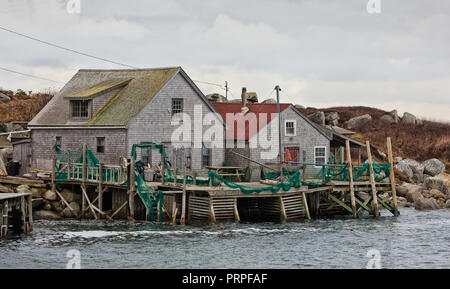 Traditionelle Holz- Angeln Hütten bei Peggys Cove, Nova Scotia. Stockfoto