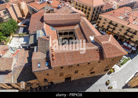 Luftbild des Casa de las Conchas Salamanca, Spanien, in überbackene Muscheln bedeckt, Gemeinschaft Kastilien und LeÃ³n, Spanien. Ein UNESCO-H Stockfoto