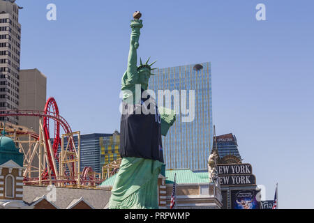 LAS VEGAS - JUNI - 24, 2018: New York - New York am Las Vegas Strip ist am 15. April 2009 in Las Vegas gezeigt. Nachbildung der Statue der Libert Stockfoto