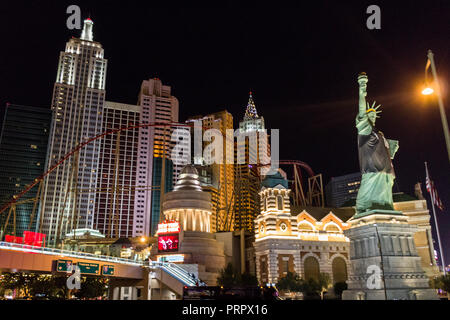 LAS VEGAS - JUNI - 24, 2018: New York - New York am Las Vegas Strip ist am 15. April 2009 in Las Vegas gezeigt. Nachbildung der Statue der Libert Stockfoto