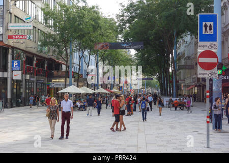 Wien, Fußgängerzone Mariahilferstraße Stockfoto